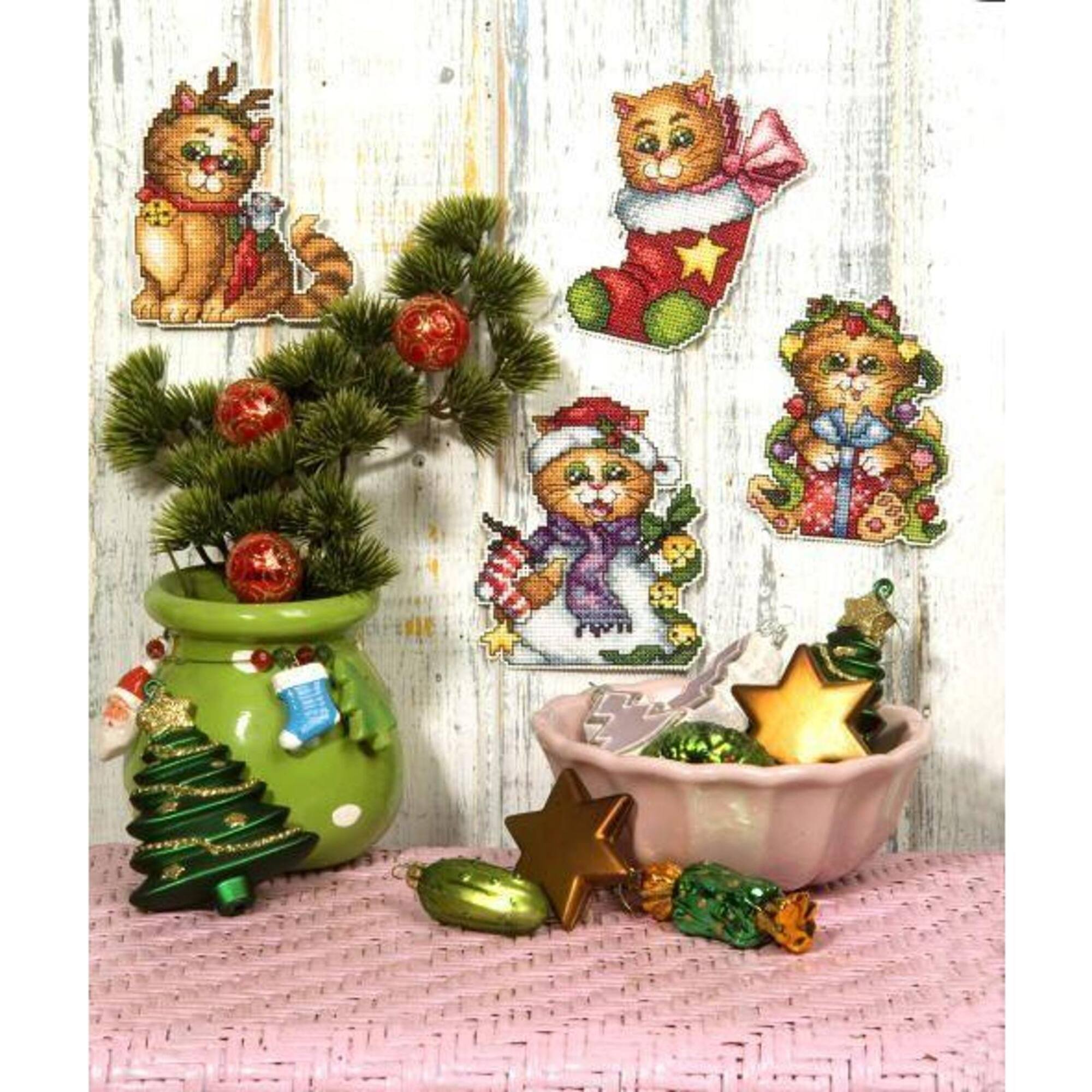 Orchidea Plastic Canvas Counted Cross Stitch Kit With Plastic Canvas Cats Set Of 4 Designs